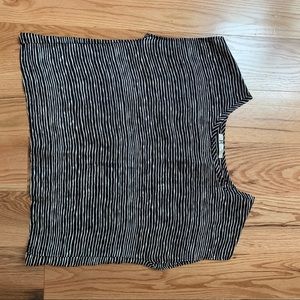 Japanese top, open in the back.